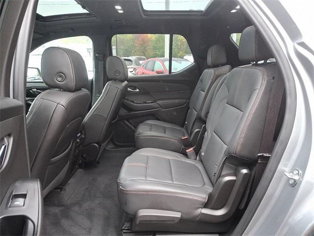used 2023 Chevrolet Traverse car, priced at $36,990