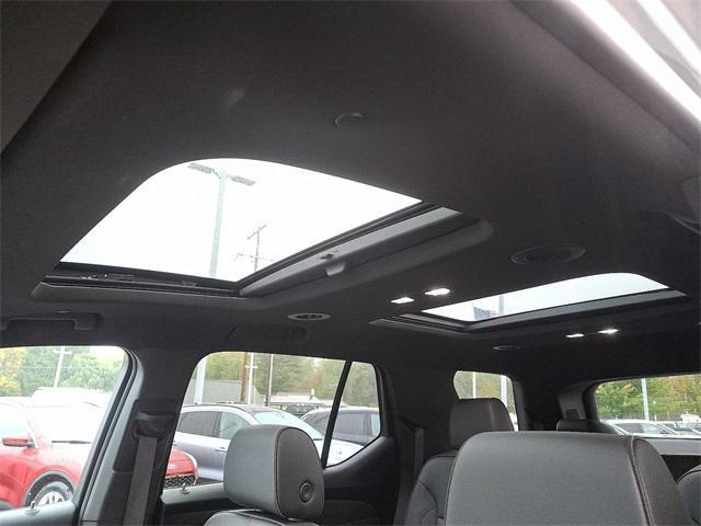 used 2023 Chevrolet Traverse car, priced at $36,990