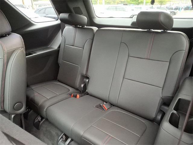 used 2023 Chevrolet Traverse car, priced at $36,990