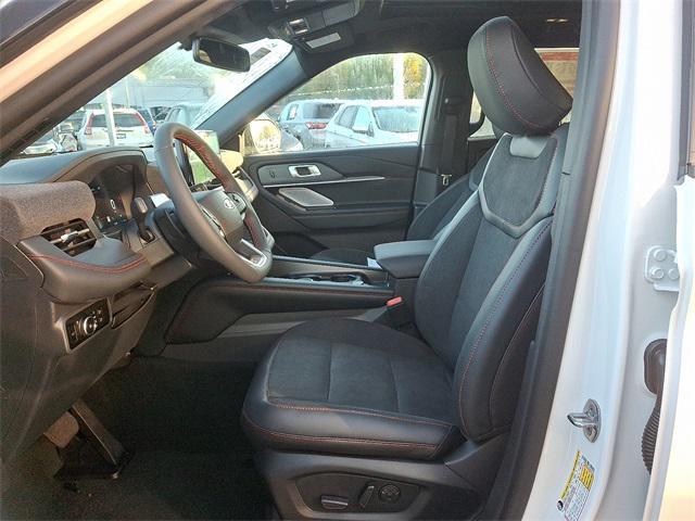 new 2025 Ford Explorer car, priced at $59,638