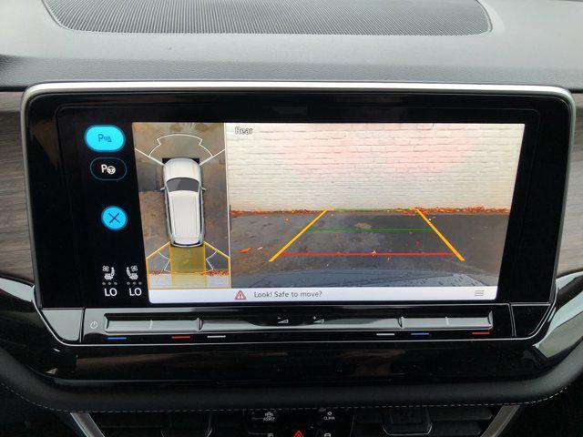 new 2026 Volkswagen Atlas car, priced at $55,409