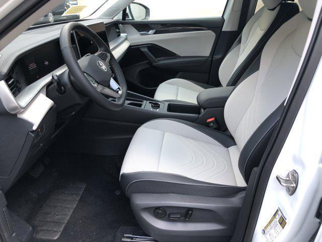 new 2025 Volkswagen Tiguan car, priced at $35,044