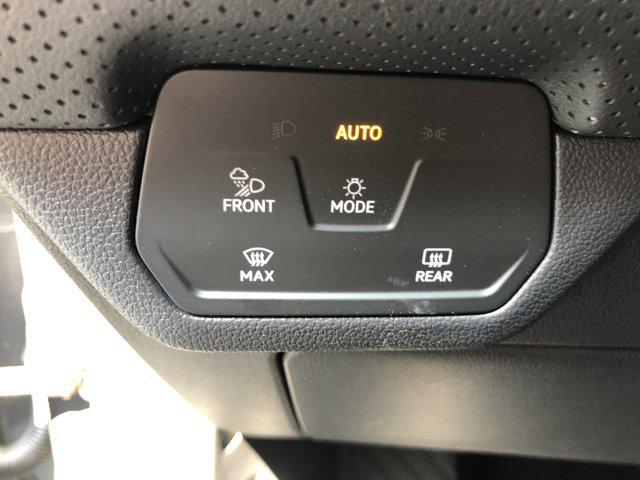 new 2025 Volkswagen Atlas car, priced at $40,880