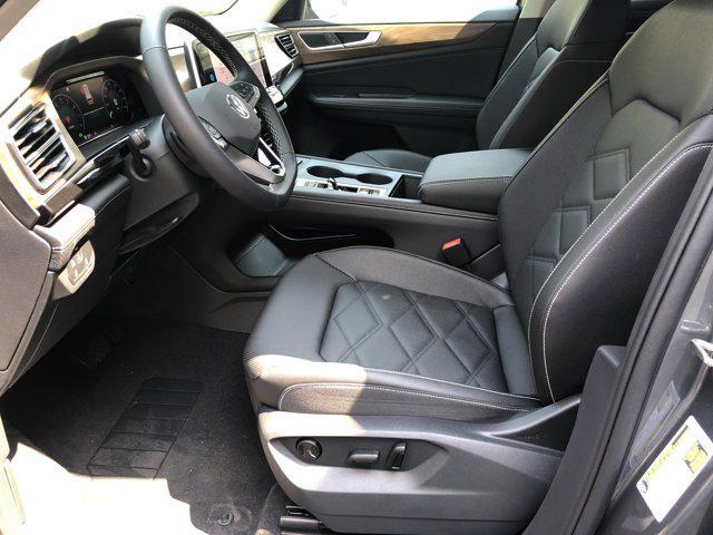 new 2025 Volkswagen Atlas car, priced at $40,880