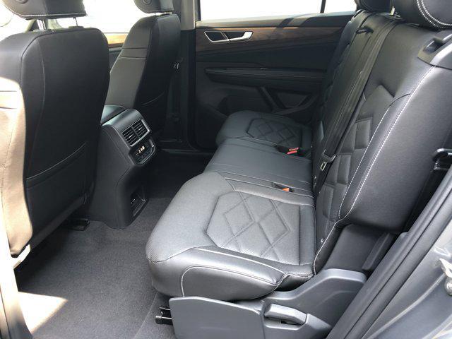 new 2025 Volkswagen Atlas car, priced at $40,880