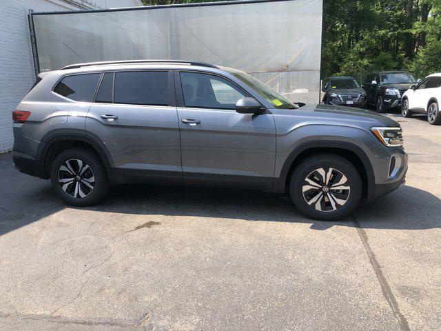 new 2025 Volkswagen Atlas car, priced at $40,880