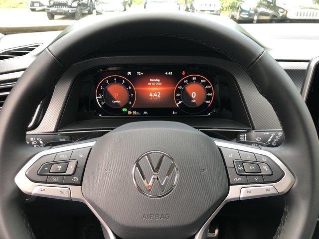 new 2025 Volkswagen Atlas car, priced at $47,013