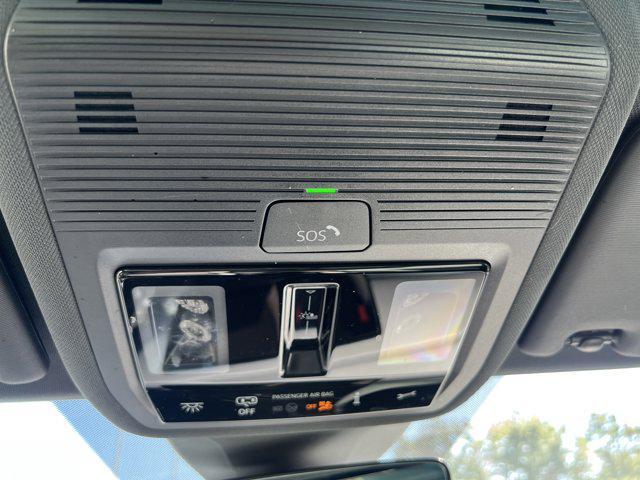 used 2022 Volkswagen ID.4 car, priced at $19,822