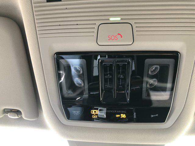 new 2025 Volkswagen Atlas car, priced at $49,006