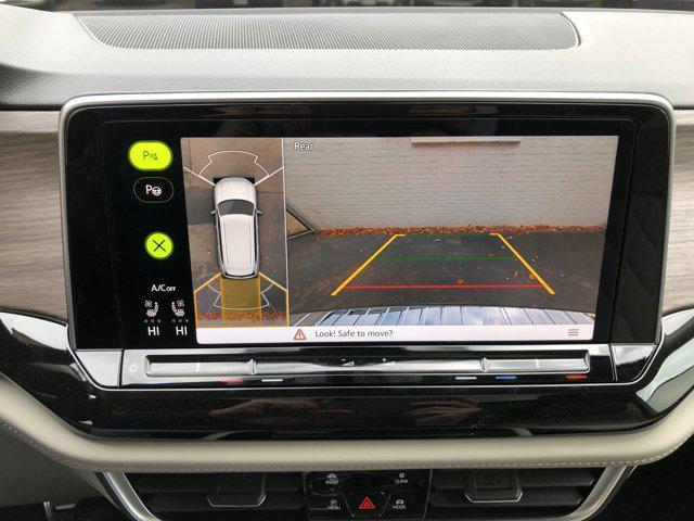 new 2026 Volkswagen Atlas car, priced at $55,487