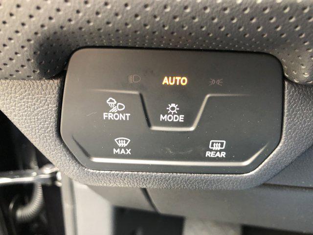 new 2025 Volkswagen Atlas car, priced at $46,346
