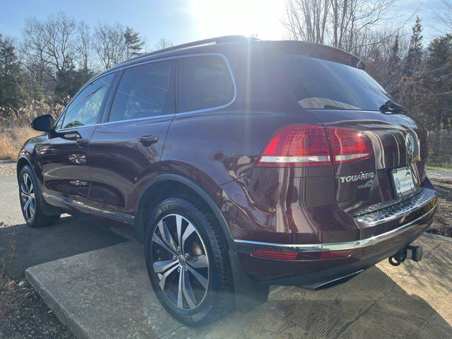 used 2017 Volkswagen Touareg car, priced at $14,434