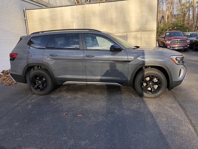 new 2025 Volkswagen Atlas car, priced at $47,683