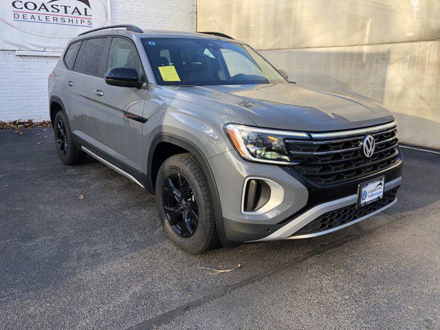 new 2025 Volkswagen Atlas car, priced at $47,683