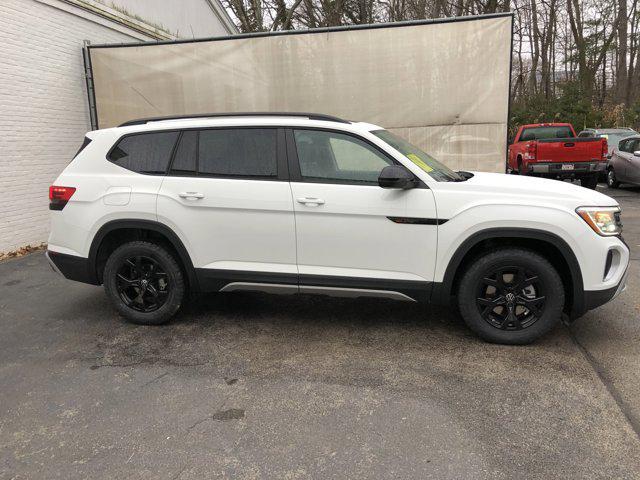 new 2025 Volkswagen Atlas car, priced at $47,246