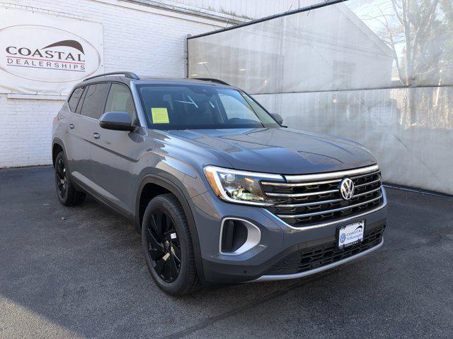 new 2025 Volkswagen Atlas car, priced at $46,180