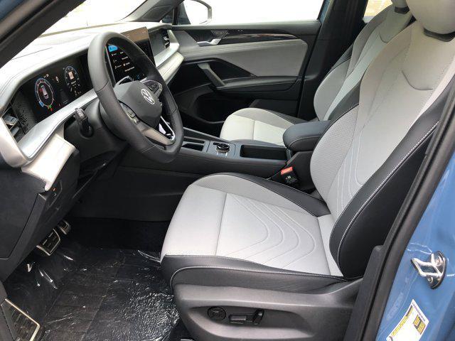 new 2025 Volkswagen Tiguan car, priced at $39,730