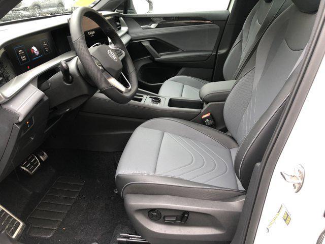 new 2025 Volkswagen Tiguan car, priced at $38,340