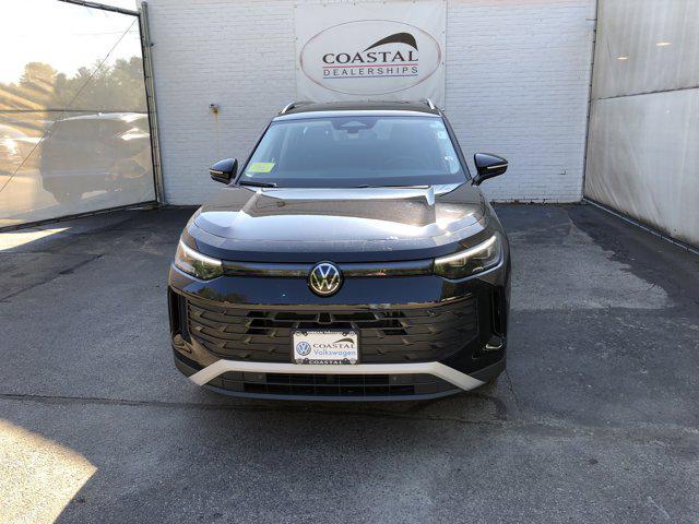 new 2025 Volkswagen Tiguan car, priced at $35,946