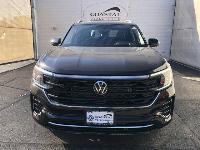 new 2024 Volkswagen Atlas car, priced at $53,384