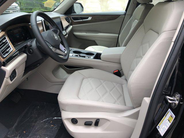 new 2025 Volkswagen Atlas car, priced at $40,743