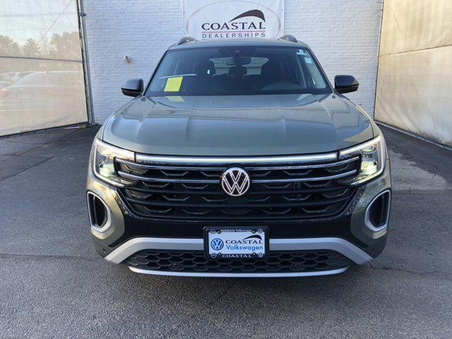 new 2025 Volkswagen Atlas car, priced at $47,109