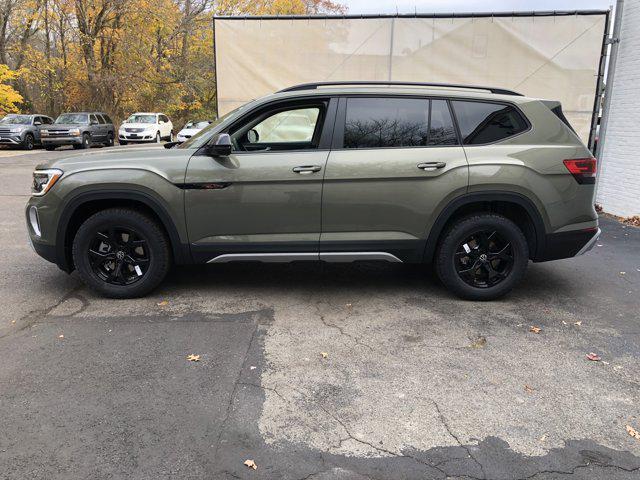 new 2025 Volkswagen Atlas car, priced at $47,928