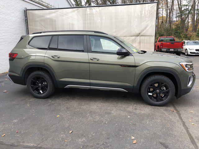 new 2025 Volkswagen Atlas car, priced at $47,928