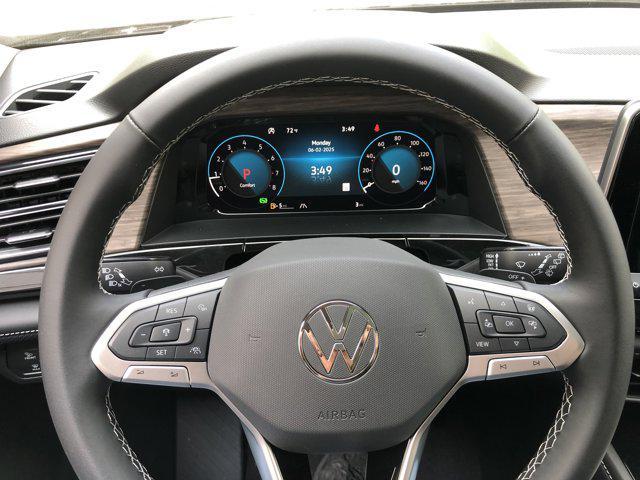 new 2025 Volkswagen Atlas car, priced at $48,861