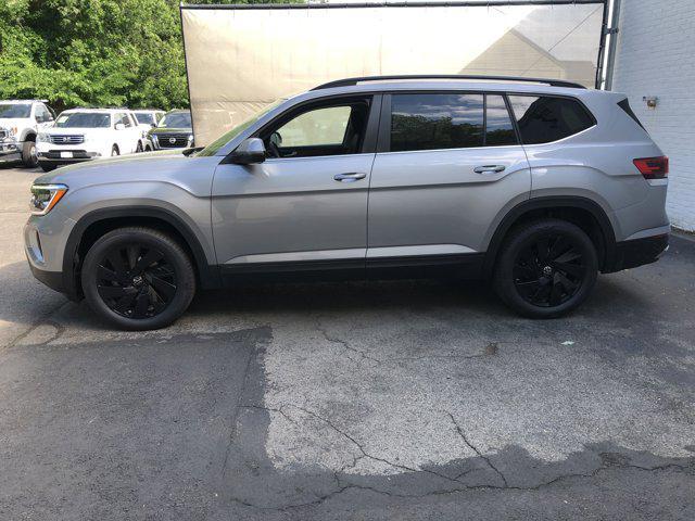 new 2025 Volkswagen Atlas car, priced at $45,000