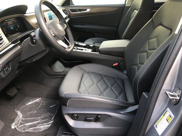 new 2025 Volkswagen Atlas car, priced at $45,000
