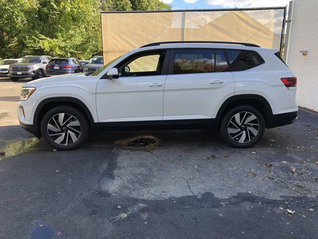 new 2024 Volkswagen Atlas car, priced at $45,086