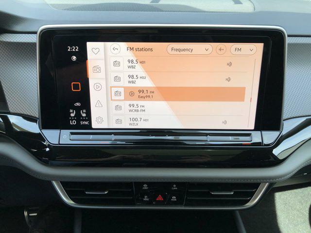 new 2025 Volkswagen Atlas car, priced at $45,100