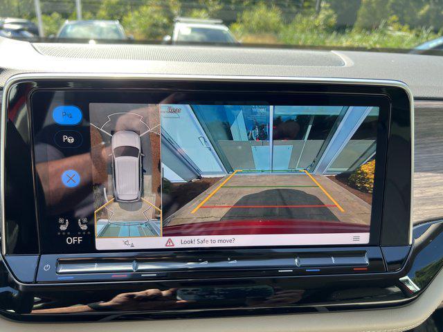 used 2024 Volkswagen Atlas car, priced at $42,994