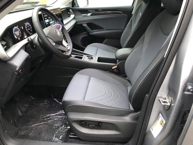 new 2025 Volkswagen Tiguan car, priced at $35,718