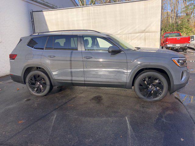 new 2025 Volkswagen Atlas car, priced at $47,005