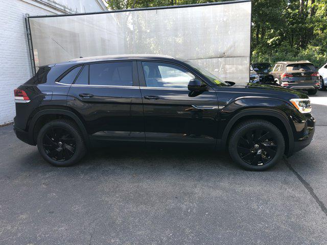 new 2026 Volkswagen Atlas Cross Sport car, priced at $47,019