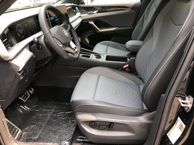 new 2025 Volkswagen Tiguan car, priced at $37,903