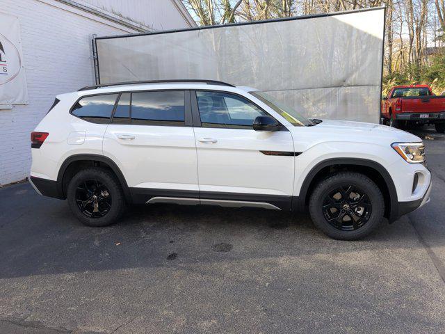 new 2025 Volkswagen Atlas car, priced at $47,246