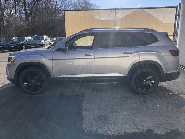 new 2025 Volkswagen Atlas car, priced at $46,317