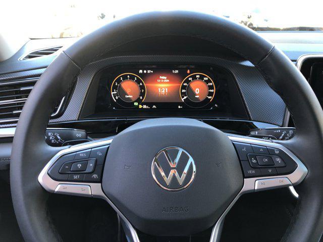 new 2025 Volkswagen Atlas car, priced at $48,144