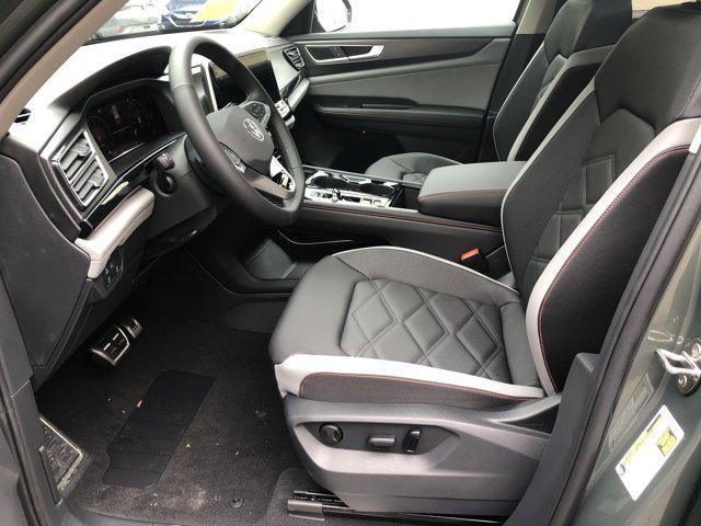 new 2025 Volkswagen Atlas car, priced at $47,873