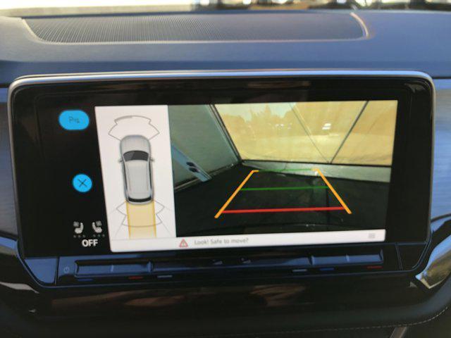 new 2026 Volkswagen Atlas Cross Sport car, priced at $46,742