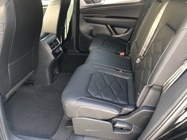 new 2026 Volkswagen Atlas Cross Sport car, priced at $46,742