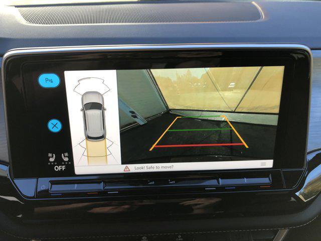 new 2026 Volkswagen Atlas Cross Sport car, priced at $46,742