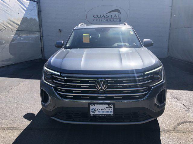 new 2024 Volkswagen Atlas car, priced at $50,022