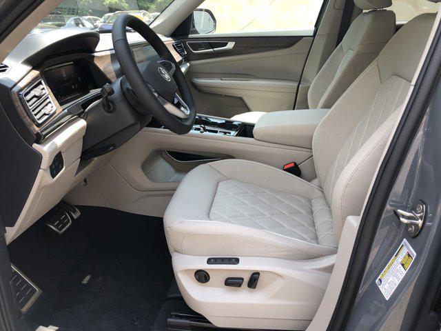 new 2025 Volkswagen Atlas car, priced at $54,282