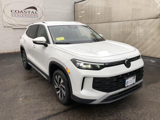 new 2025 Volkswagen Tiguan car, priced at $32,483
