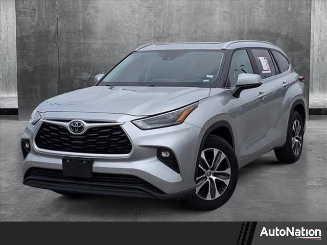 used 2023 Toyota Highlander car, priced at $37,073