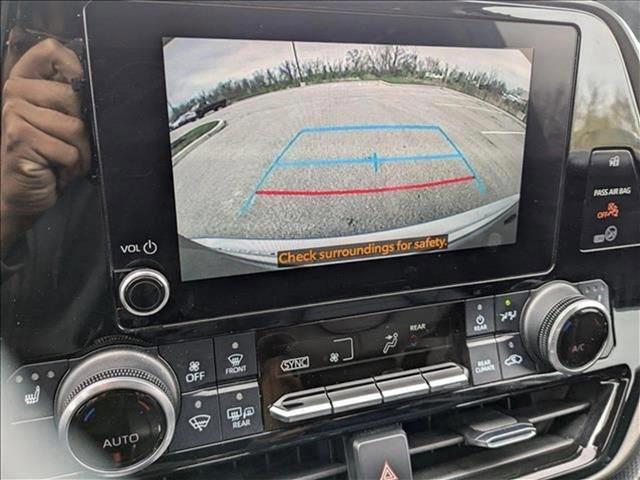 used 2023 Toyota Highlander car, priced at $36,651